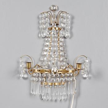 VÄGGLYSTRAR, ett par, gustaviansk stil, 1900-talets andra hälft.
