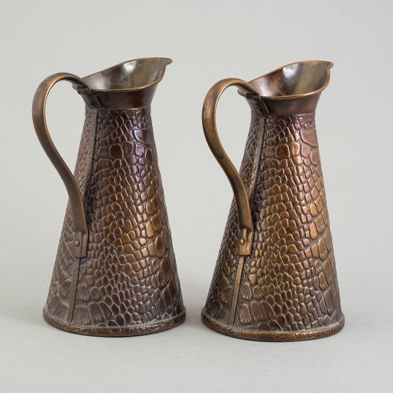 JOSEPH SANKEY & SON, VINKANNOR, ett par, Bilson, Wolverhampton, 1900-talets början.