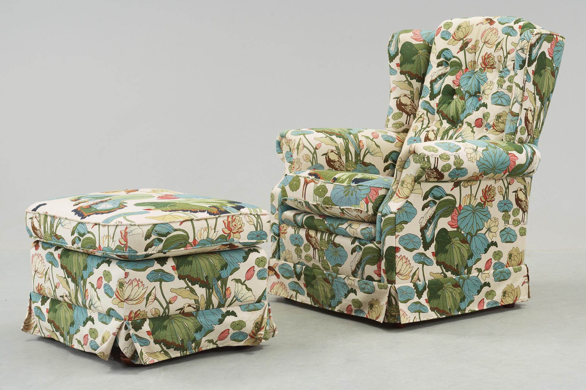 FÅTÖLJ med FOTPALL, 1900-talets andra hälft.