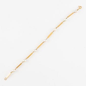 Bracelet, 18K gold with pearls.