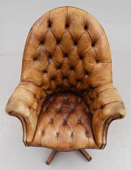 FÅTÖLJ, England, 1900-talets mitt.