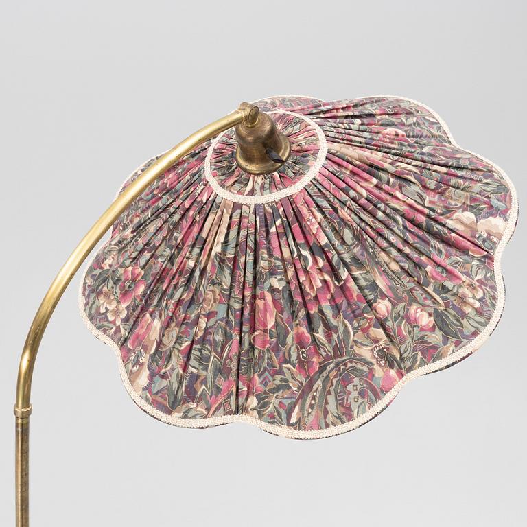 Bertil Brisborg, golvlampa, modell "30085", Nordiska Kompaniet, 1940-tal.