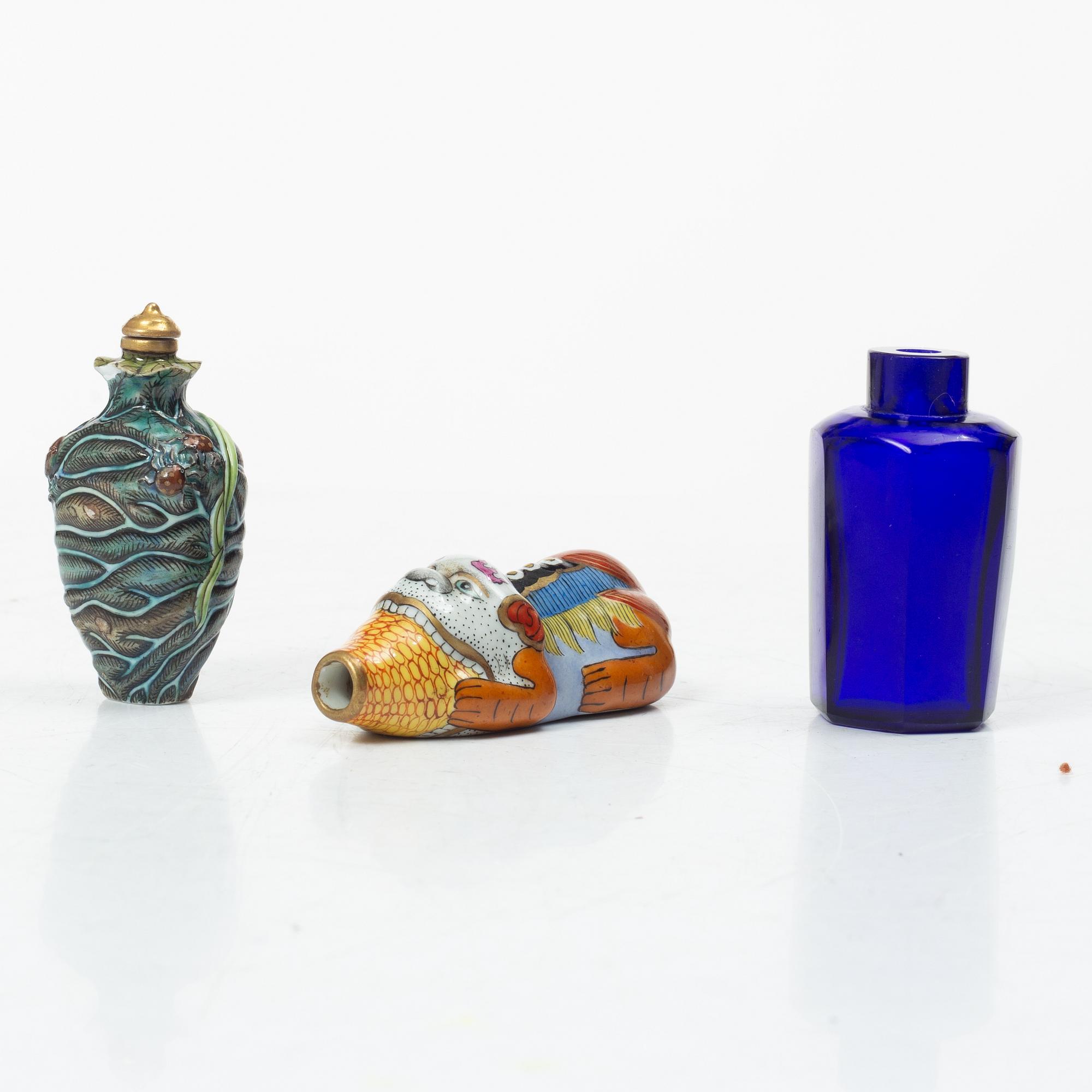 Snusflaskor, 6 st, porslin och glas, Kina, 1900-tal.