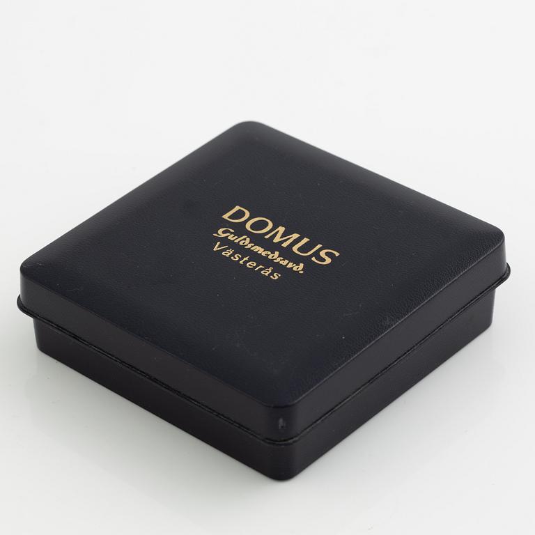 Pearl necklace with graduated cultured pearls, clasp silver.