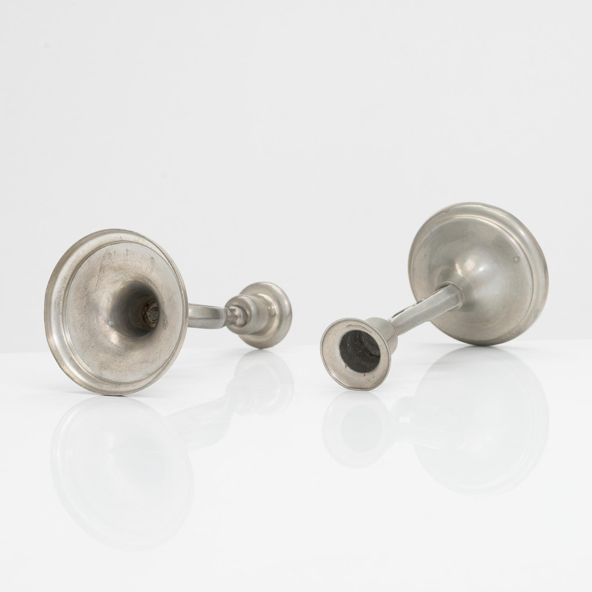 Paavo Tynell, A pair of 1920/30's '8022' candlesticks for Taito.