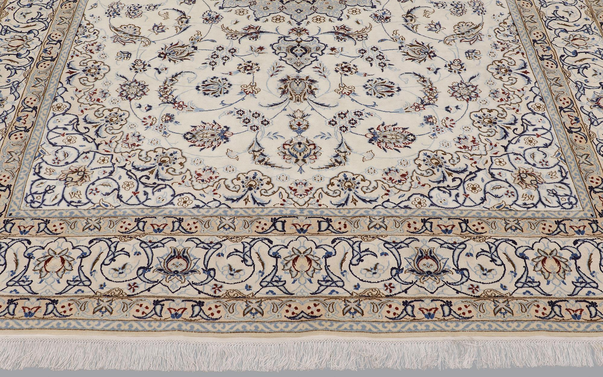 Matto, Nain part silk sk 9LAA,   342 x 255 cm.
