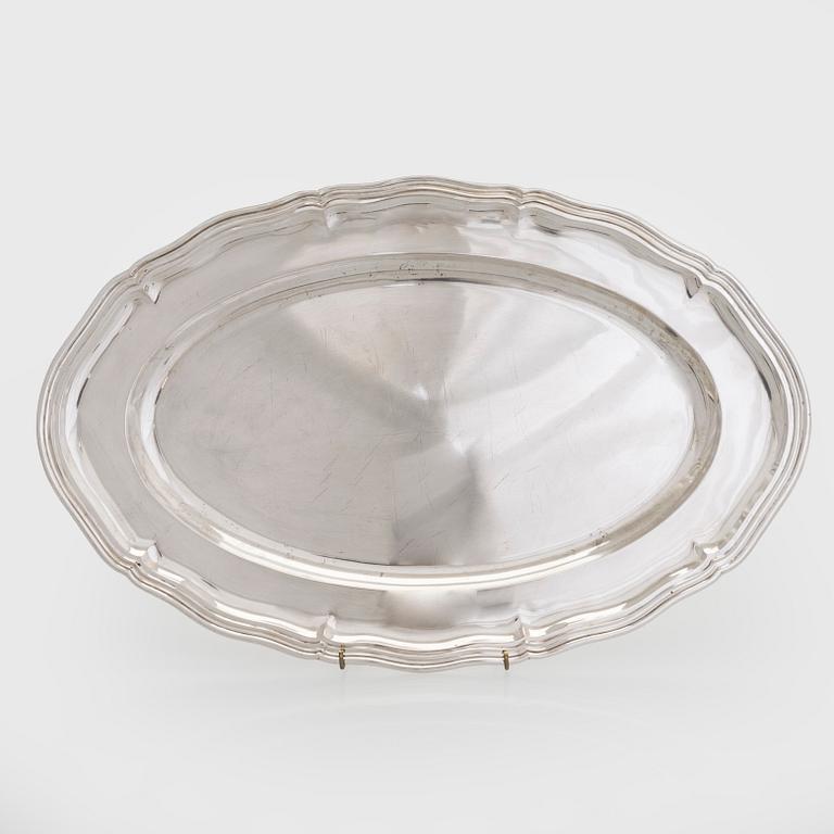 Serveringsfat, 2 st snarlika, silver, Tjeckoslovakien 1929-1941.