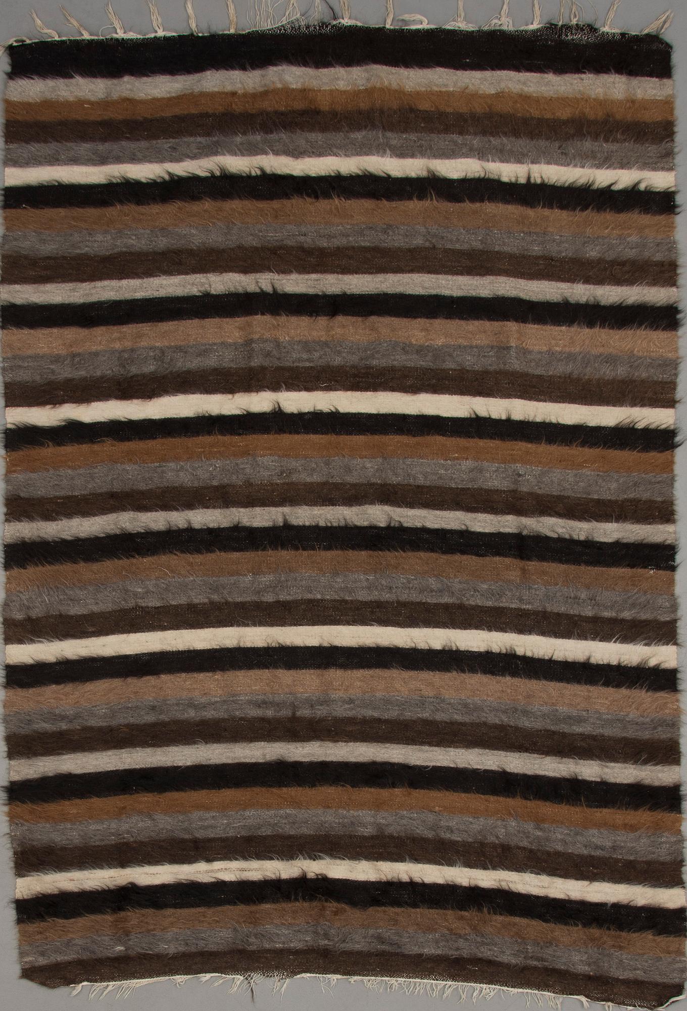 MATTA. Ca 188x131 cm.