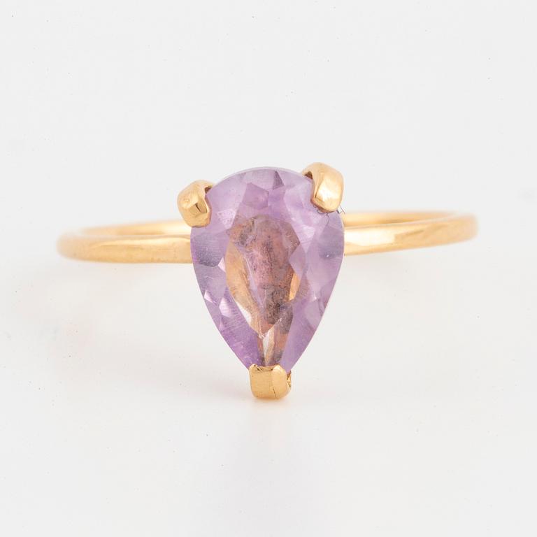 Pear shaped amethyst ring.