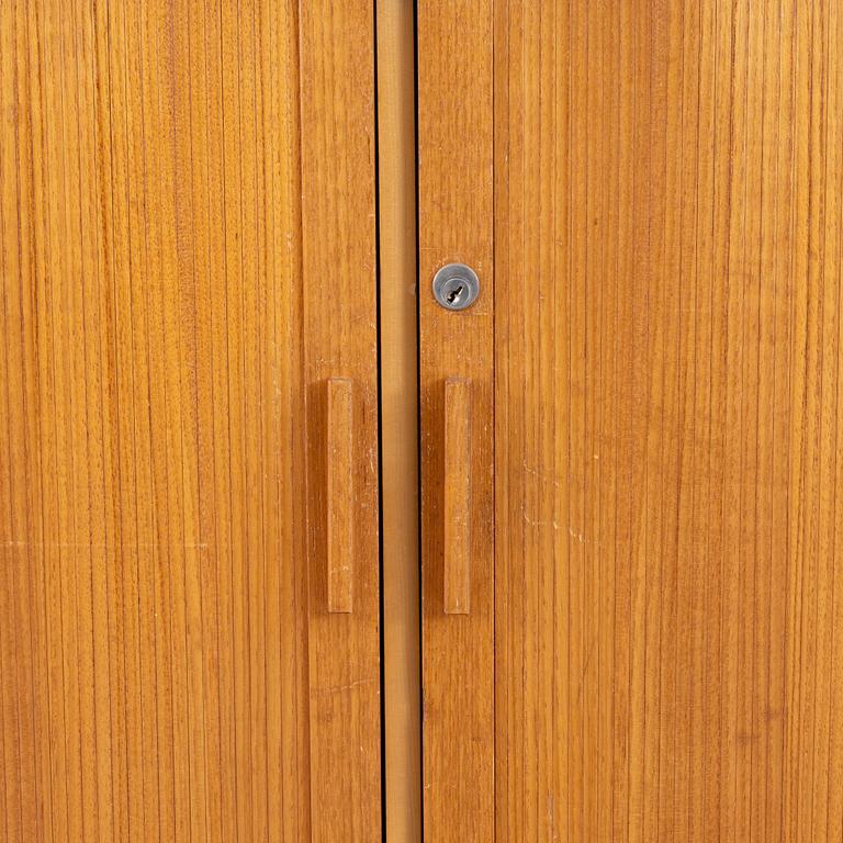 Bookshelves, a pair, Verkstads AB Lindqvist, Motala, second half of the 20th century.