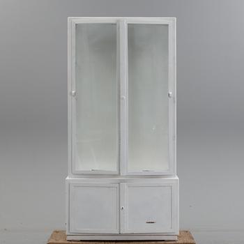 A mid 20th century cabinet.