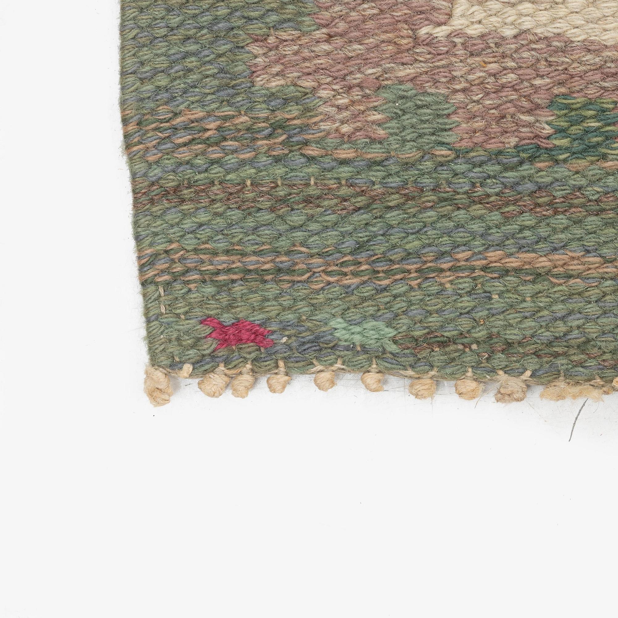 Märta Måås-Fjetterström, matta, "Grön äng", rölakan, ca 305 x 200 cm, signerad AB MMF.