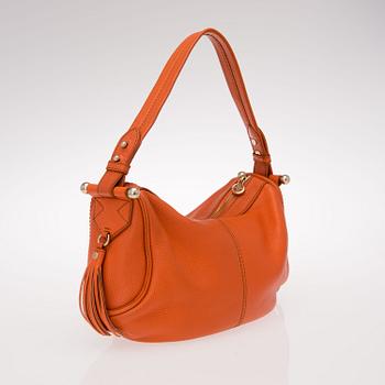 A LANCEL ORANGE LEATHER HOBO BAG.