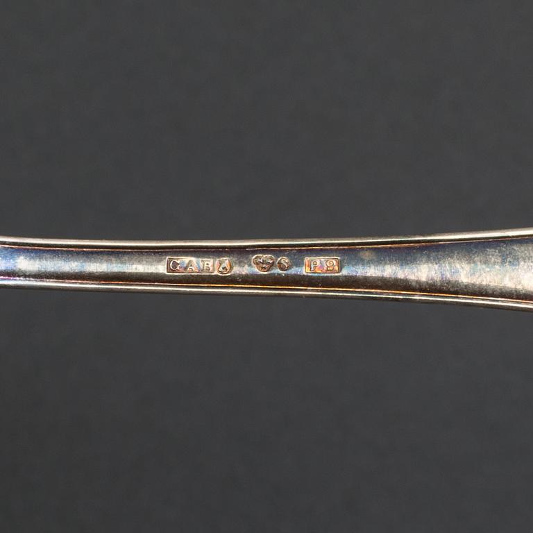 A 35 piece Swedish silver cutlery   "Svens rund" from Guldsmeds AB in Stockholm (GAB), 20th century.