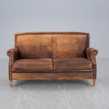 SOFFA, engelsk stil, 1900-talets slut.