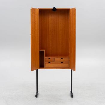 Herrgarderob, Akuma, Hadsten Träindustri, Danmark, 1900-talets andra hälft.