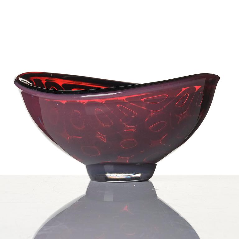 Sven Palmqvist, a "double" ravenna glass bowl, Orrefors 1953, no 530.