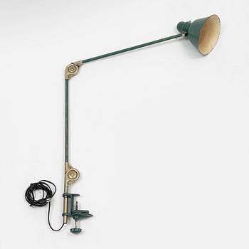 Industrilampa, 1900-talets mitt.
