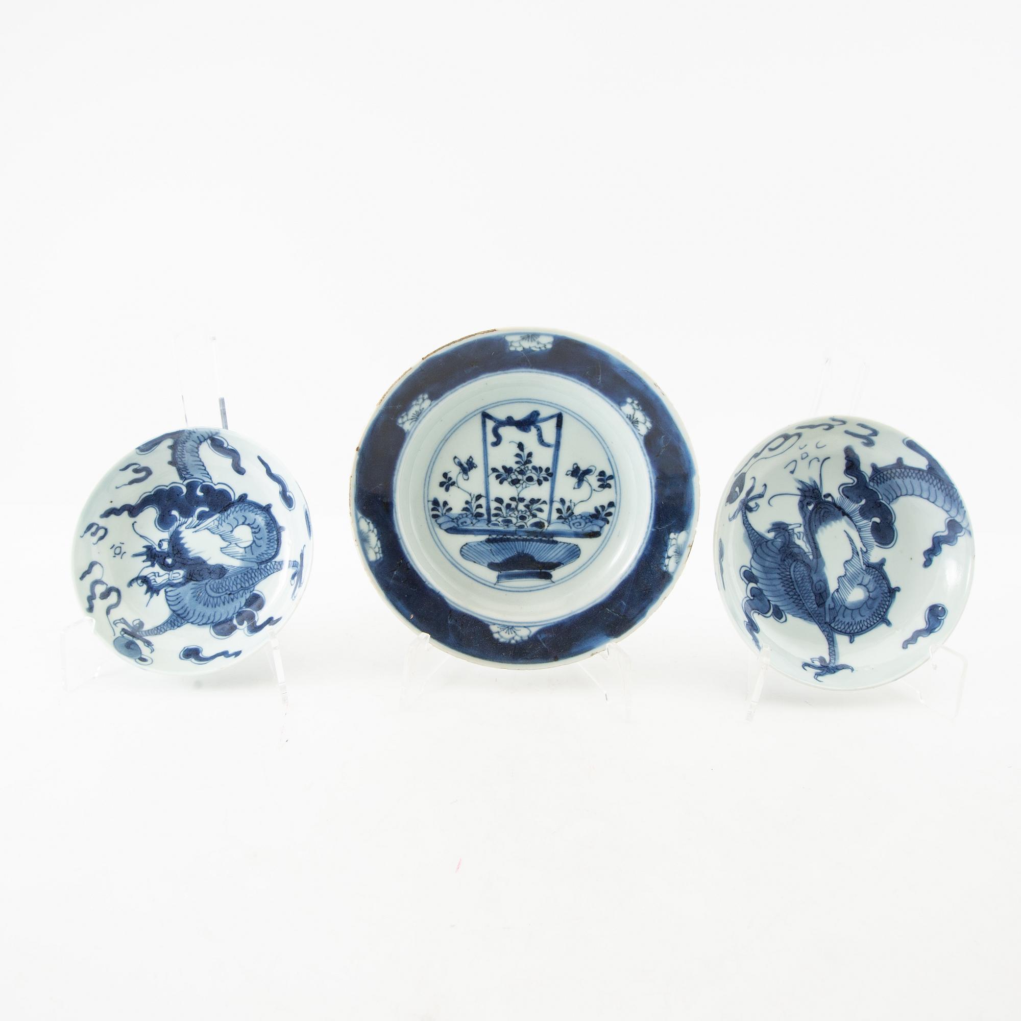 Fat, åtta stycken, olika. Qing dynastin.