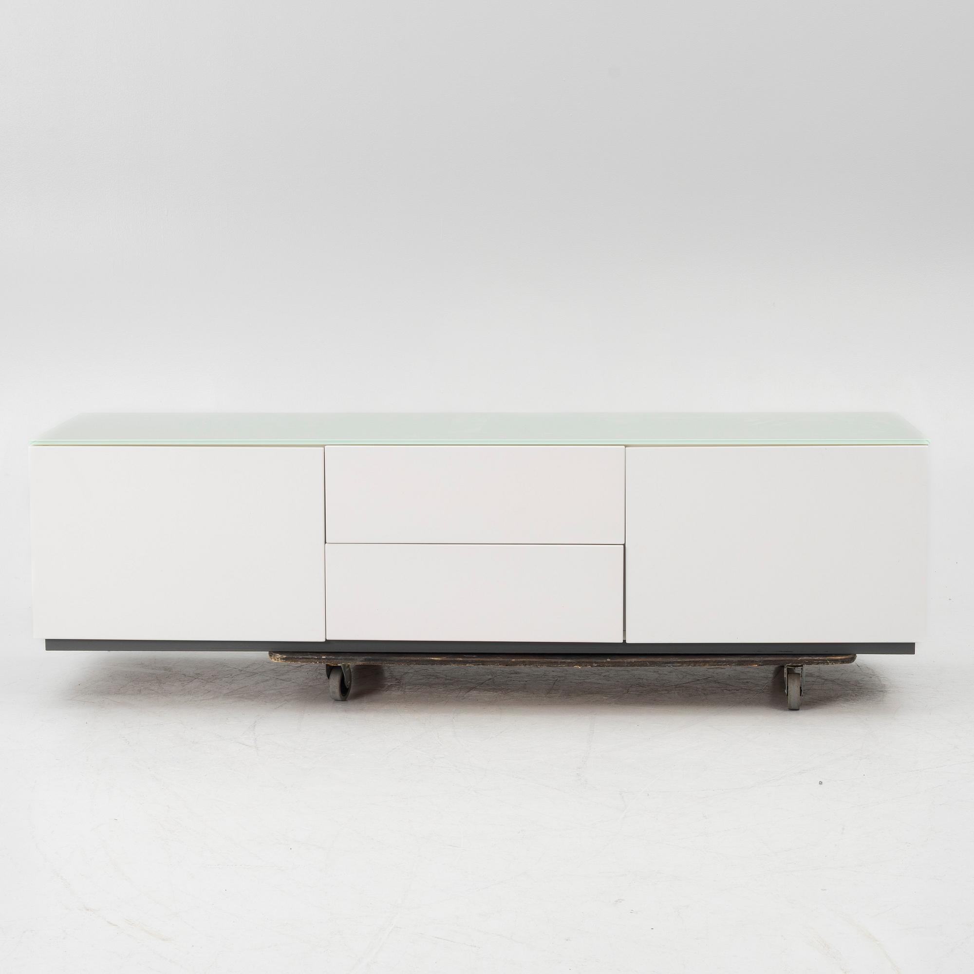Sideboard, samtida.