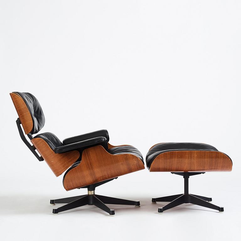 Charles & Ray Eames, a 'Lounge chair' and ottoman, Vitra 1960-1970s.