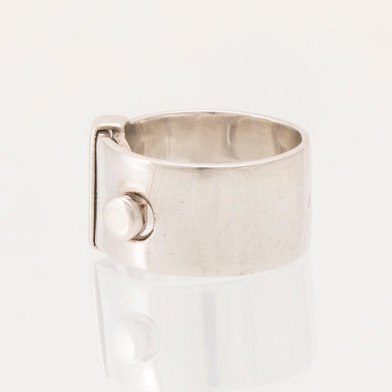 Vivianna Torun Bülow-Hübe, ring "Dot" silver 2013.