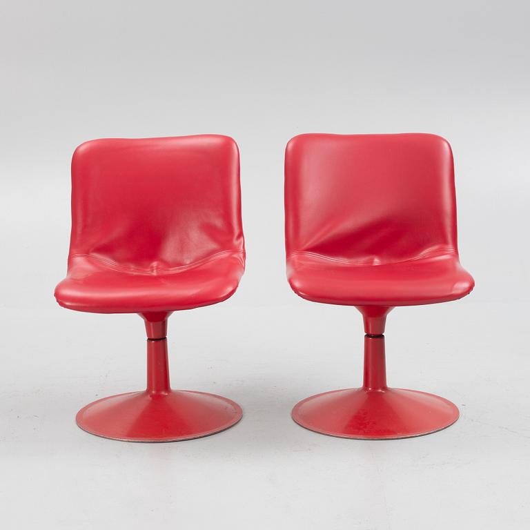 Yrjö Kukkapuro, a "Saturnus" table and two chairs, Haimi, Finland, 1970's.