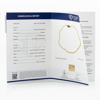 Necklace with pearls. Accompanied by a report from GCS.