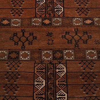 An antique Turkmen Ensi, around 212 x 160 cm.