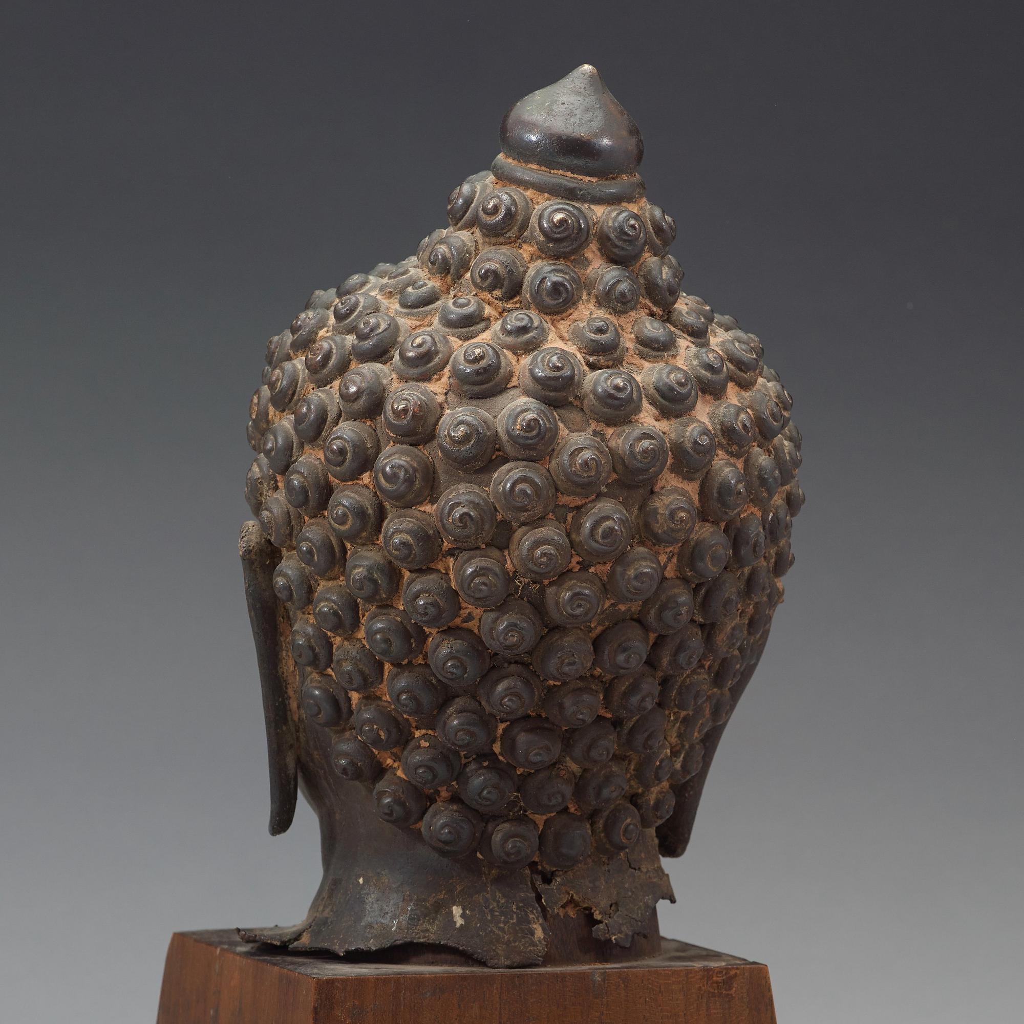 SKULPTURHUVUD, brons. Thailand, 16/1700-tal.