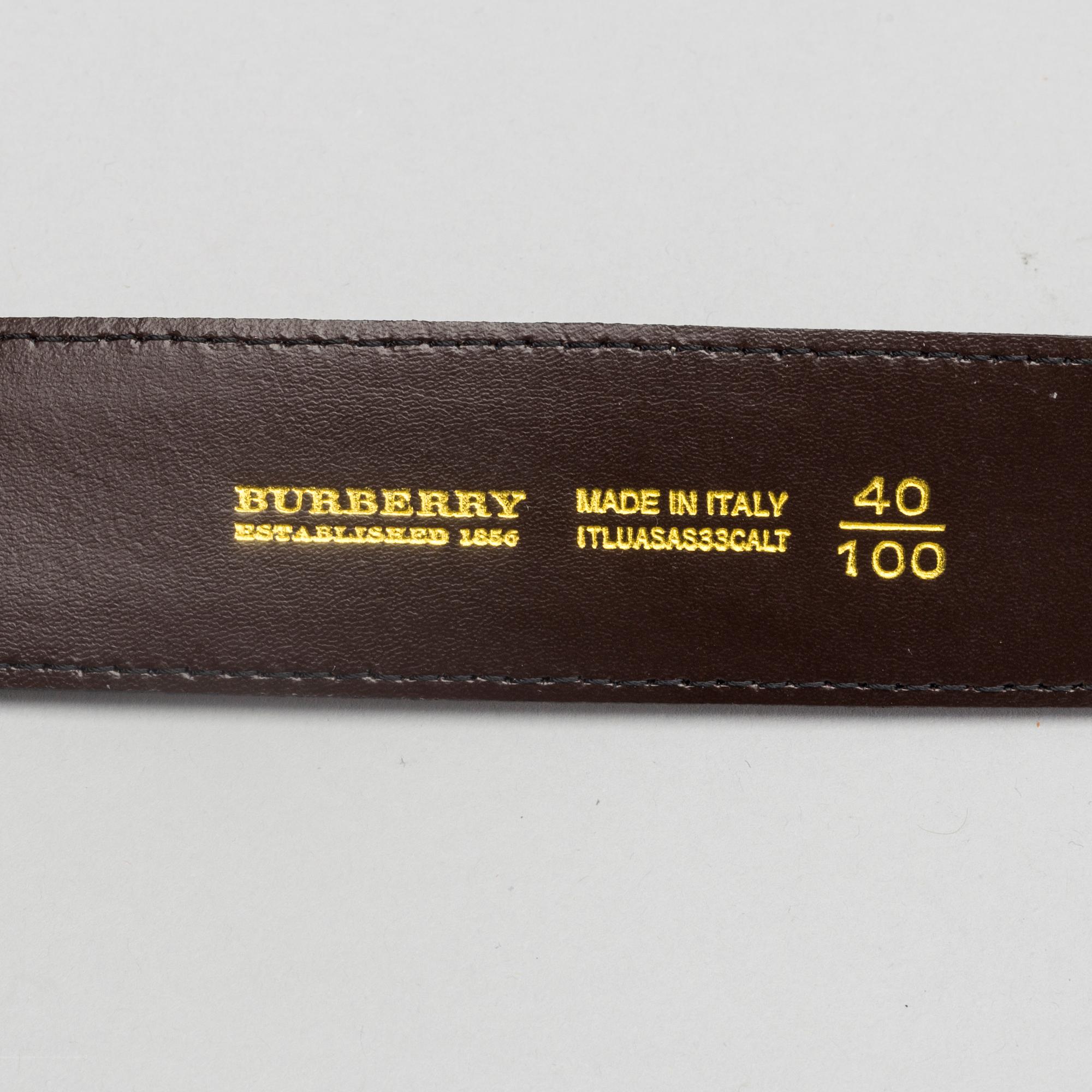 BURBERRY, väska samt skärp.