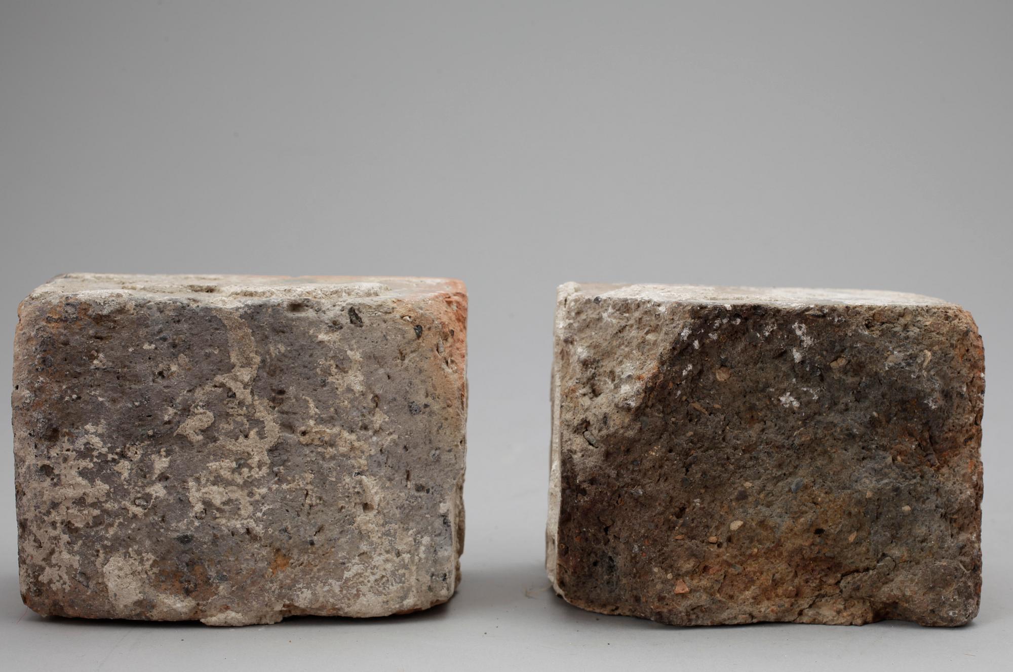 TEGEL, 2 delar, renässans, 1500-tal.