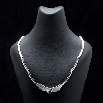 HALSSMYCKE, silver, "Reef" Zoltan Popovits Lapponia, 2010. Vikt 28,8 g.