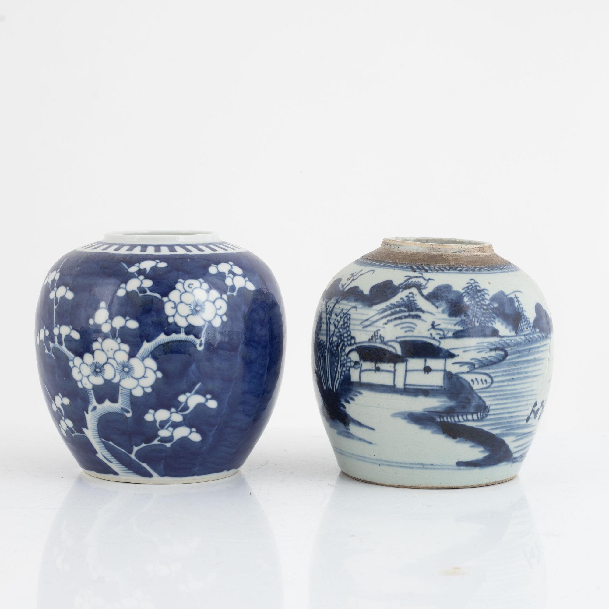 Two blue and white porcelain ginger jars, China, 19th/20th century.
