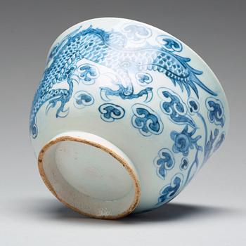 A blue and white bowl with cover, Korea, Choson, 19th century.