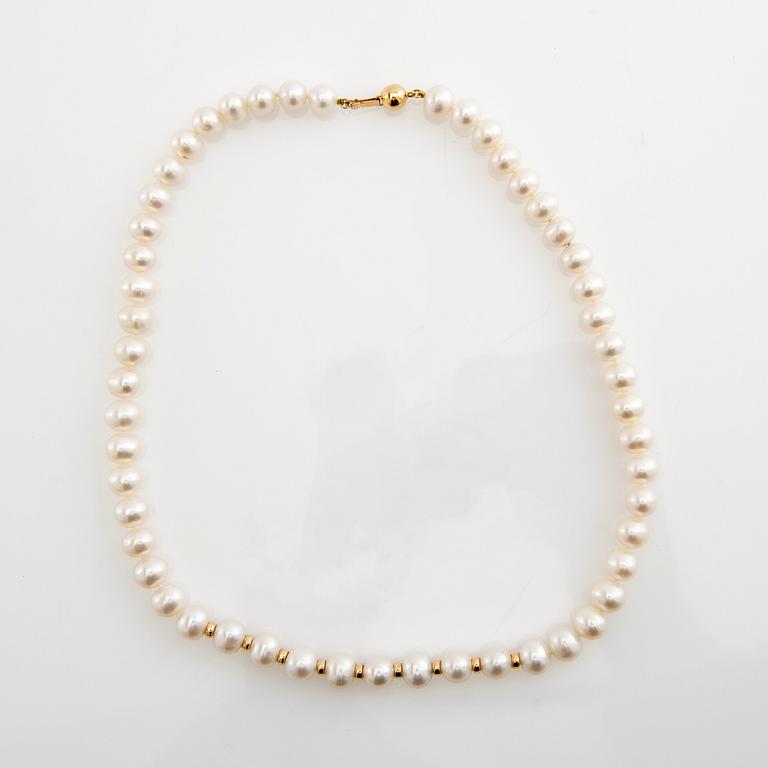 Necklace and pendants for earrings, a pair, possibly freshwater pearls and 18k gold.