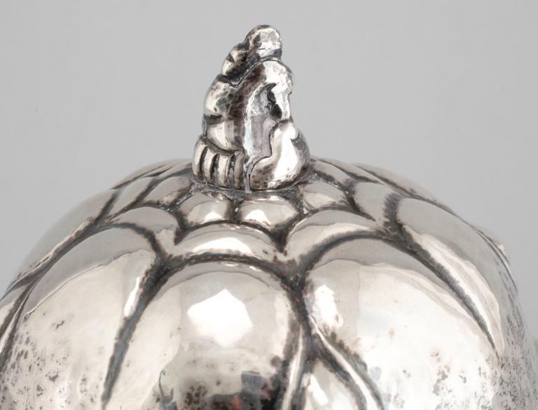 A silver sugar bowl, assay master Christian F Heise in Copenhagen, 1918, weigth 495 g.
