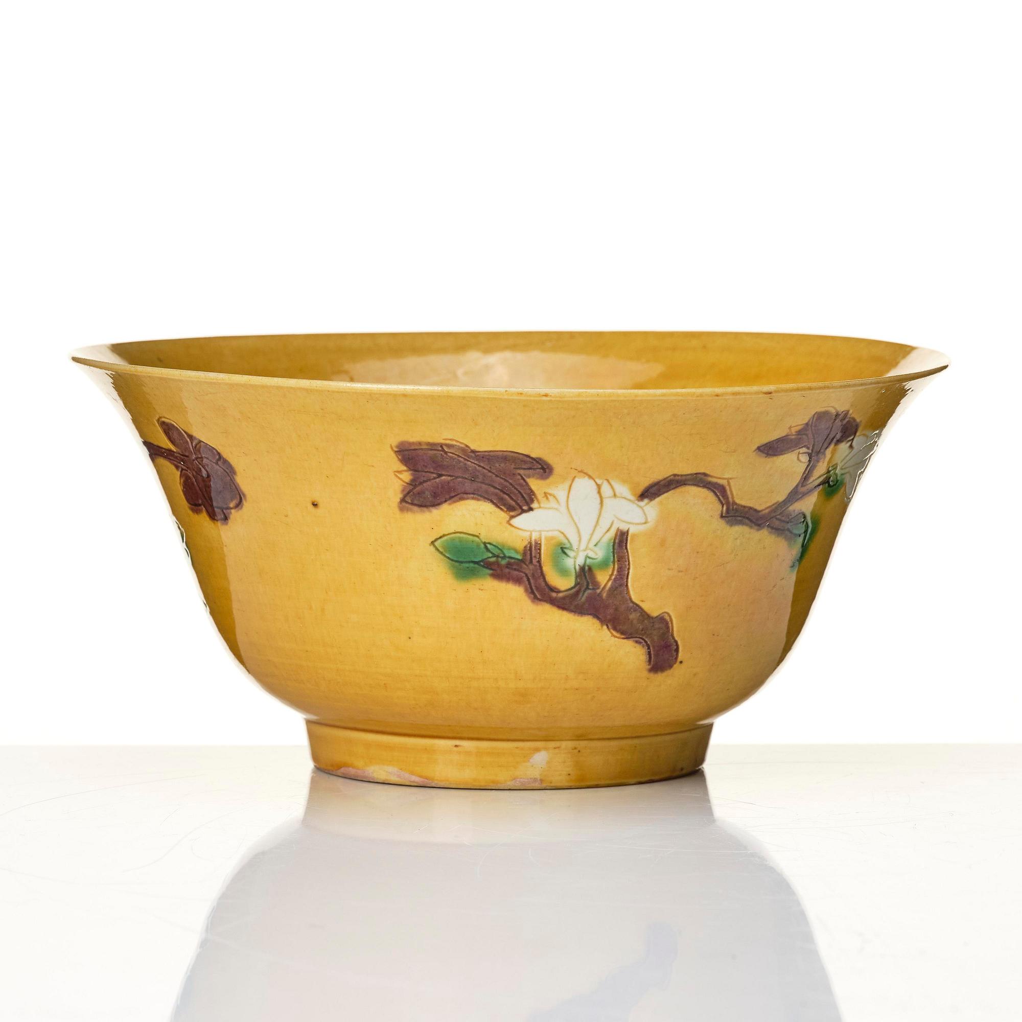 Skål, biskviporslin. Qingdynastin, Kangxi (1662-1722).
