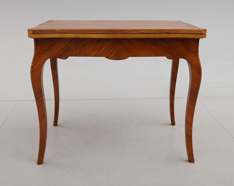 SPELBORD, rokokostil, 1900-talets första hälft.