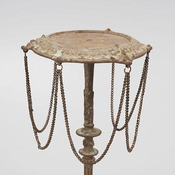 A pedestal, late 19th century.