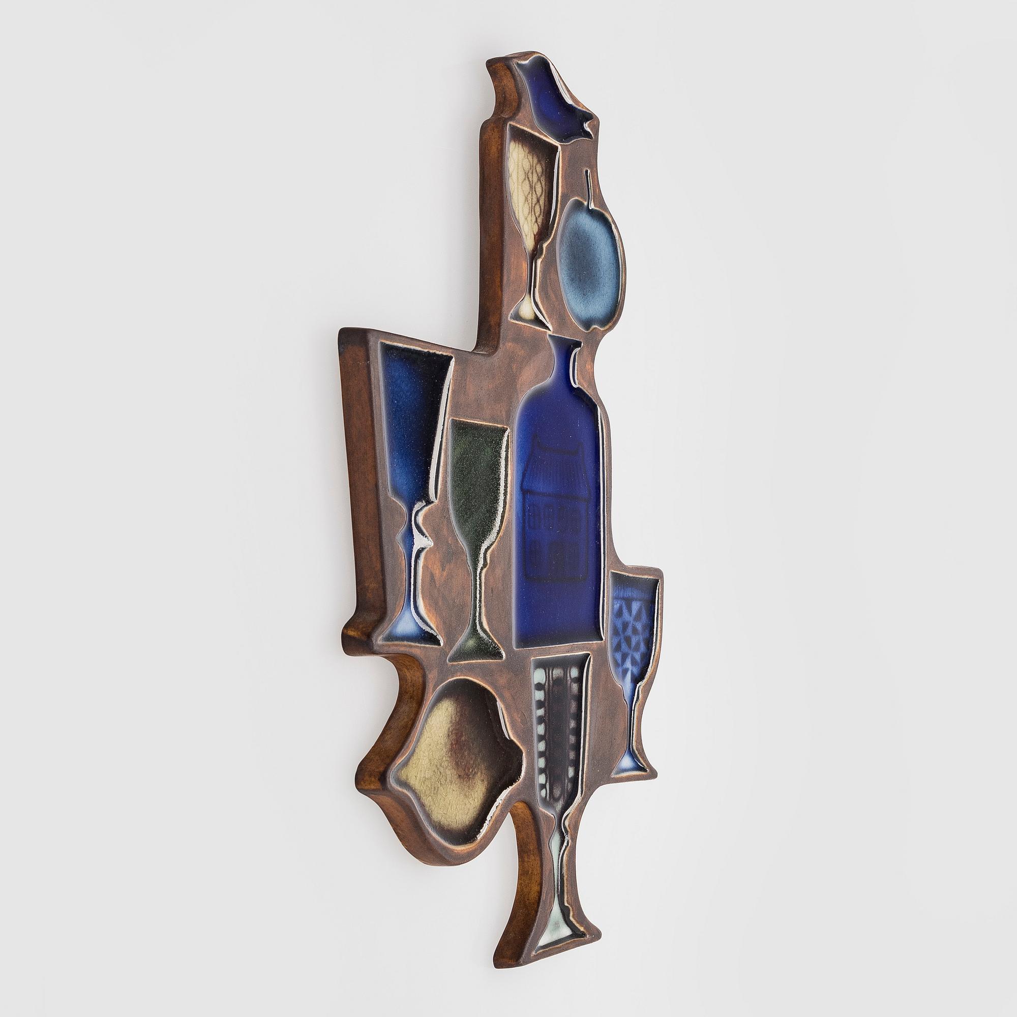 Gunvor Olin-Grönqvist, relief, stoneware, signed GOG Arabia, Finland.