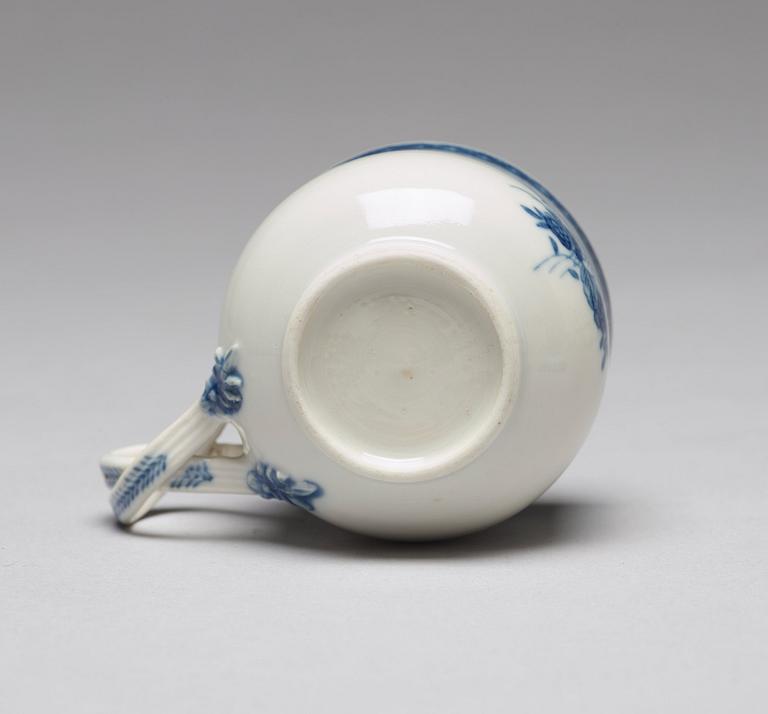 A set of nine blue and white custard cups with covers and a tray, Qing dynasty, Jiaqing (1796-1820).