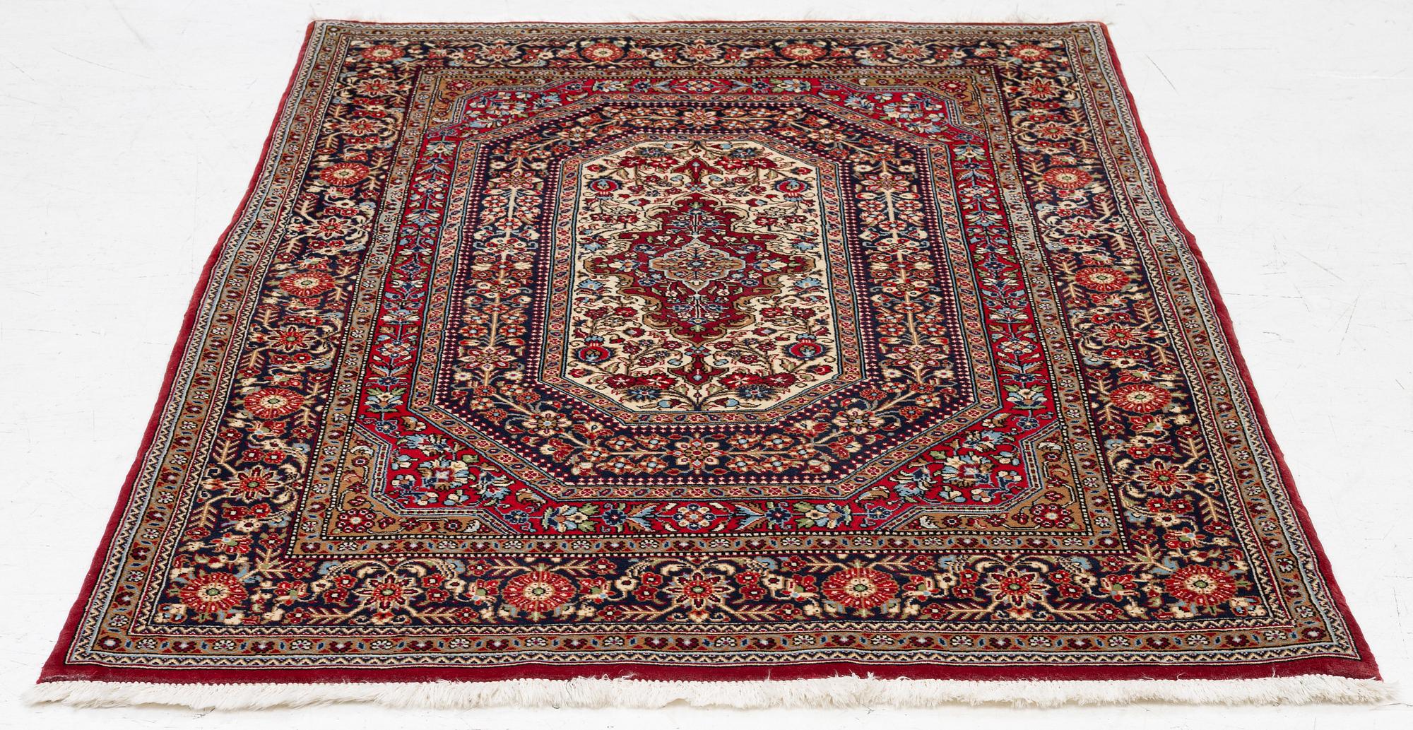 Ghom carpet, approx. 155 x 106 cm.