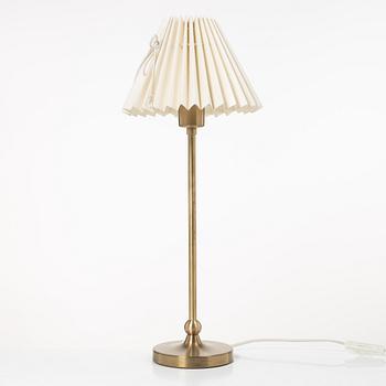 Josef Frank, Bordslampa, Firma Svenskt Tenn, modell G 2569.