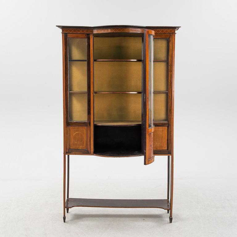 A Georgian style mahogany veneered display cabinet, early 20th century,