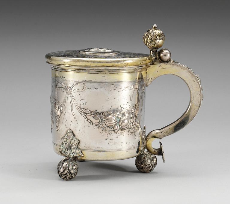 DRYCKESKANNA, okänd mästare (v. 1719-1750), Moskva 1737. Holländska import stämplar.