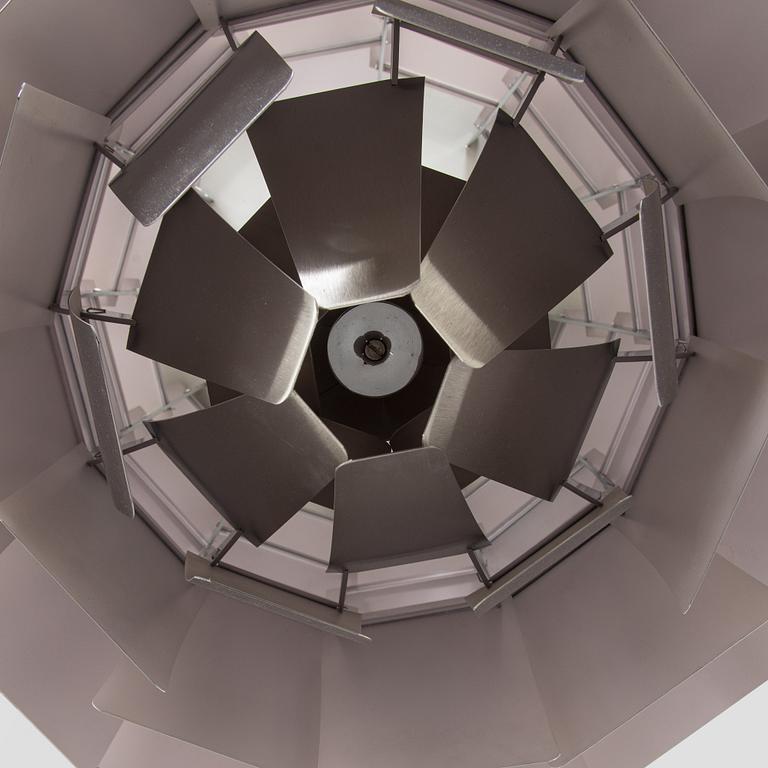 Poul Henningsen, taklampa, "PH-Kotte / PH Artichoke", Louis Poulsen, Danmark, 1980-tal.