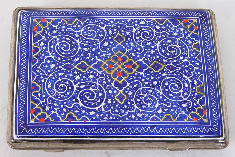 CIGARETTETUI, 1800/1900-tal. Troligen Ryssland.