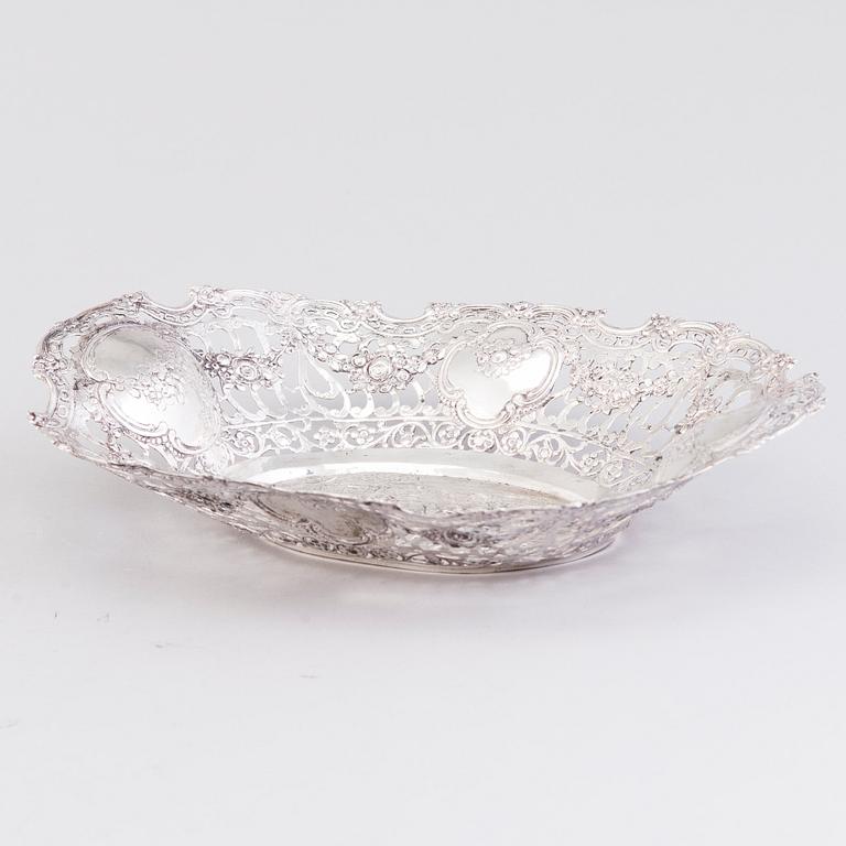 A German silver bowl, first half of 20th Century, Finnish import marks.