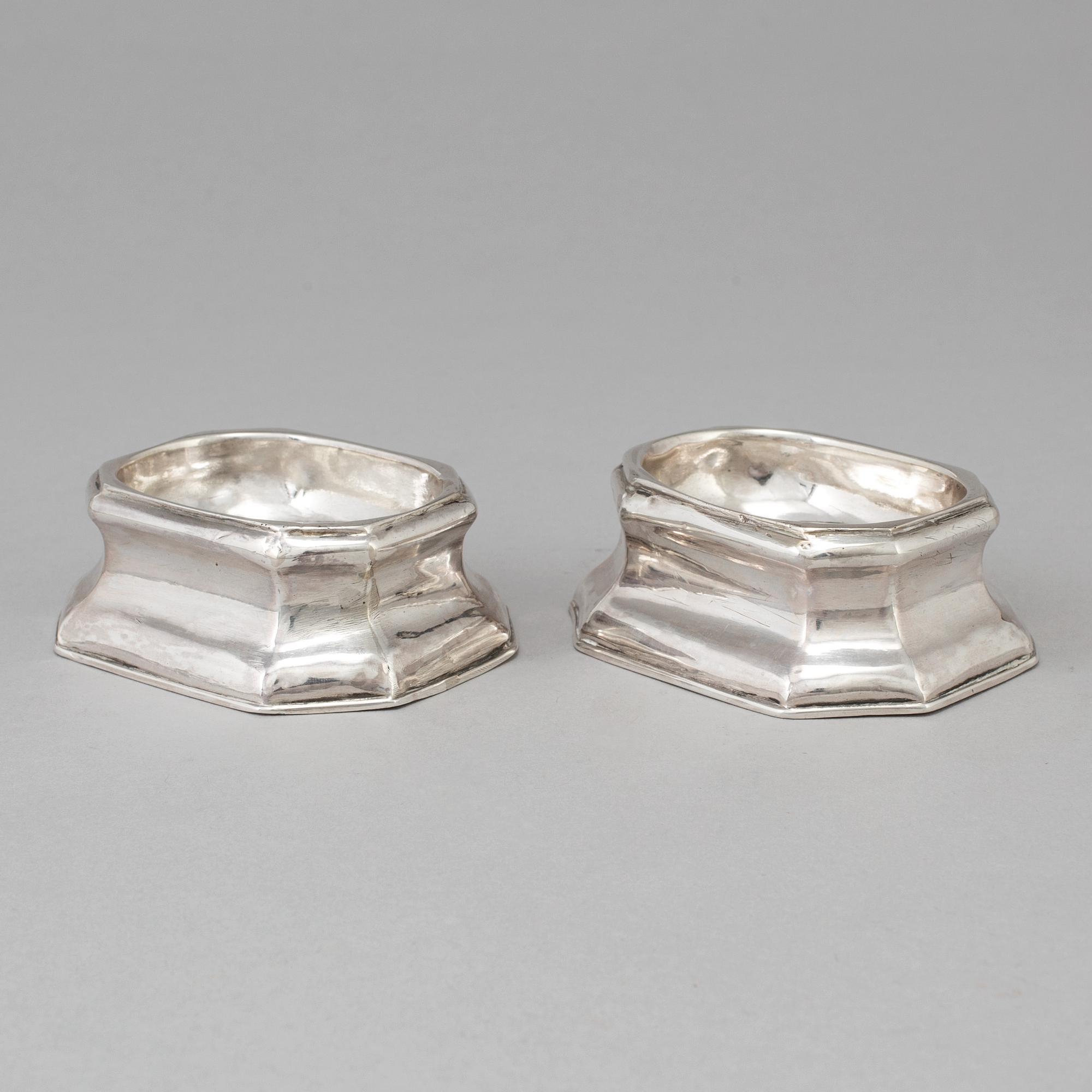 A pair of 18th century silver salt cellars, mark of Mary Rood, London 1722.